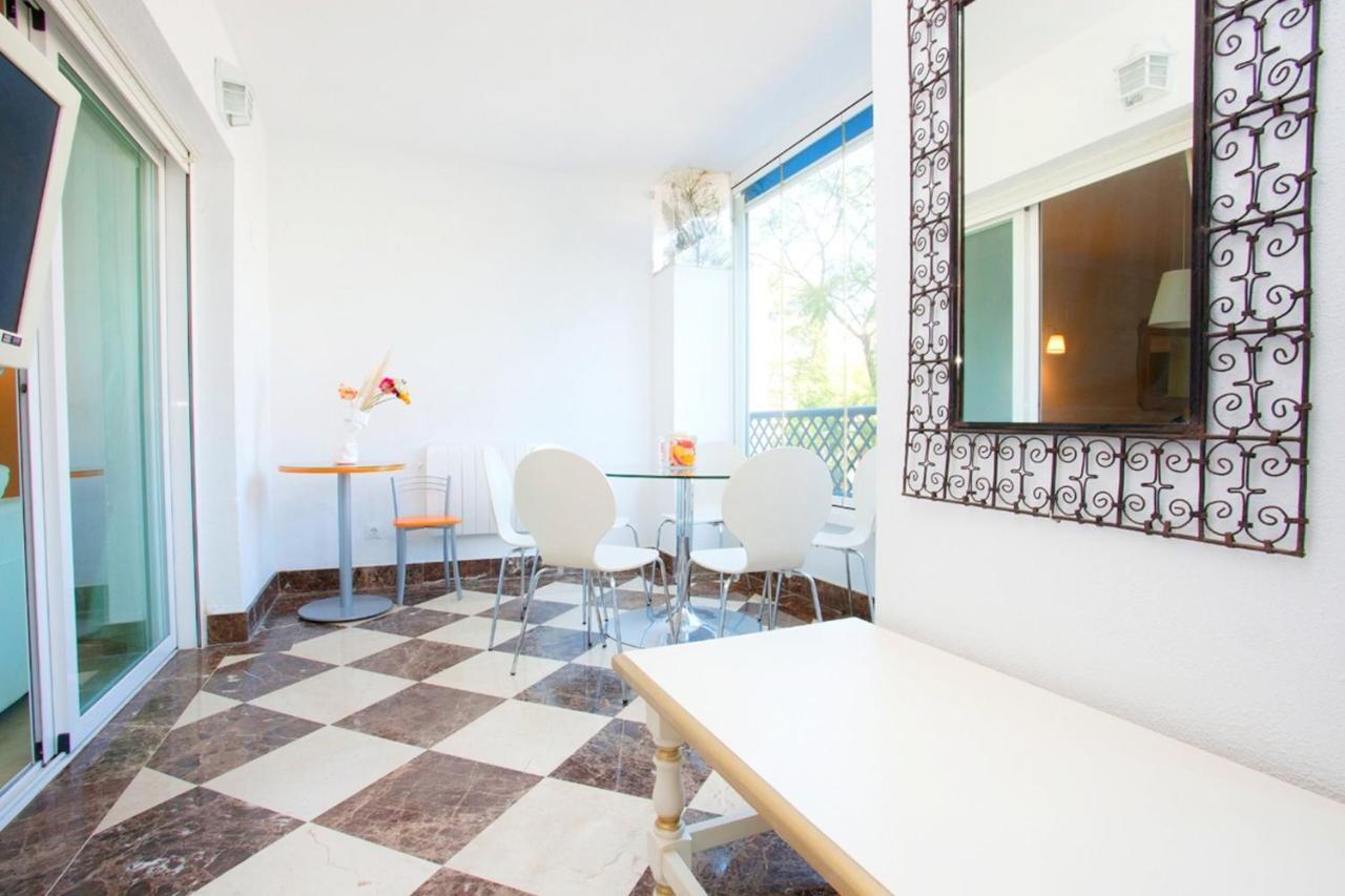 Terrazas de Banus Apartment Marbella Bagian luar foto