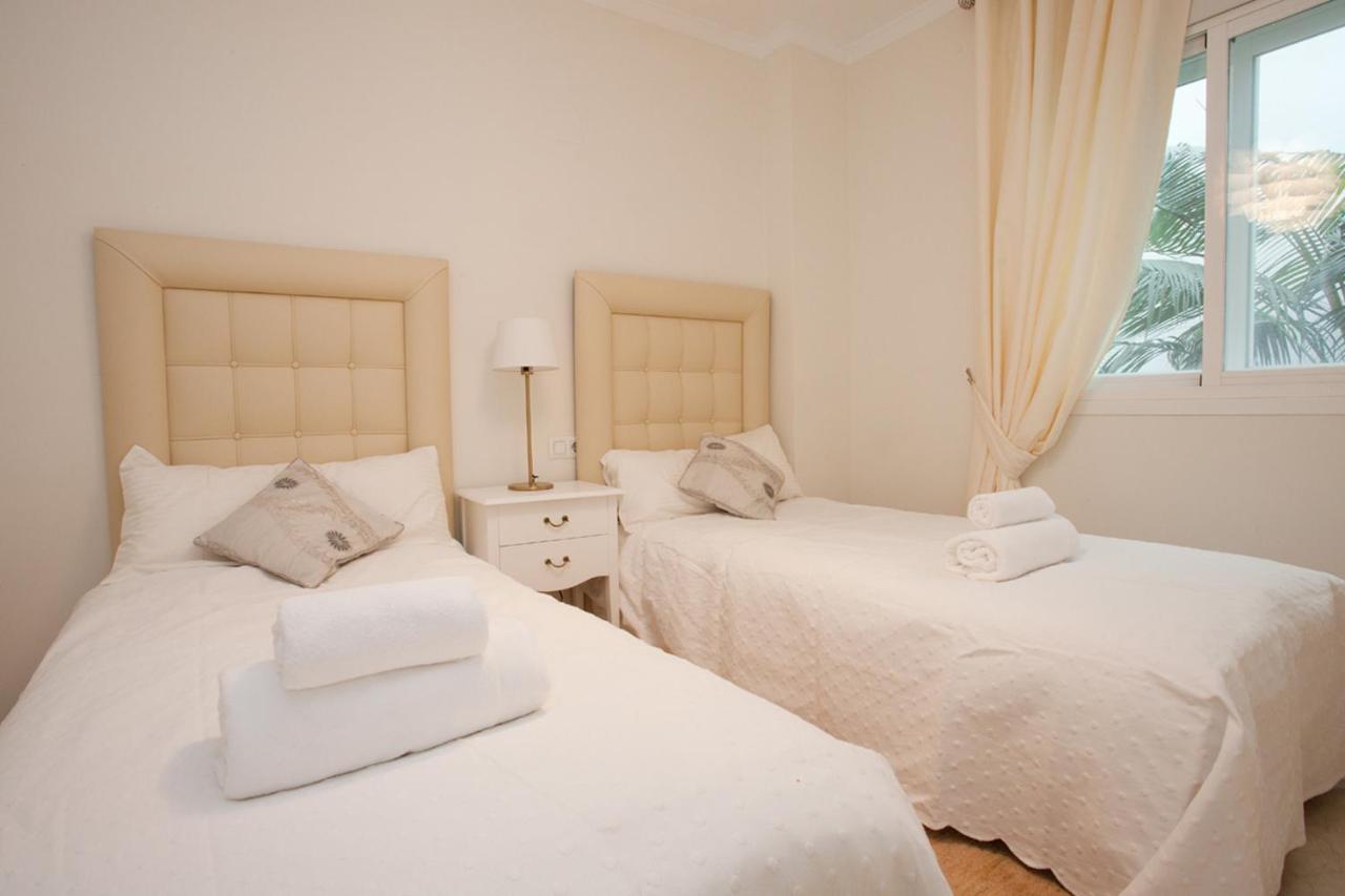 Terrazas de Banus Apartment Marbella Bagian luar foto
