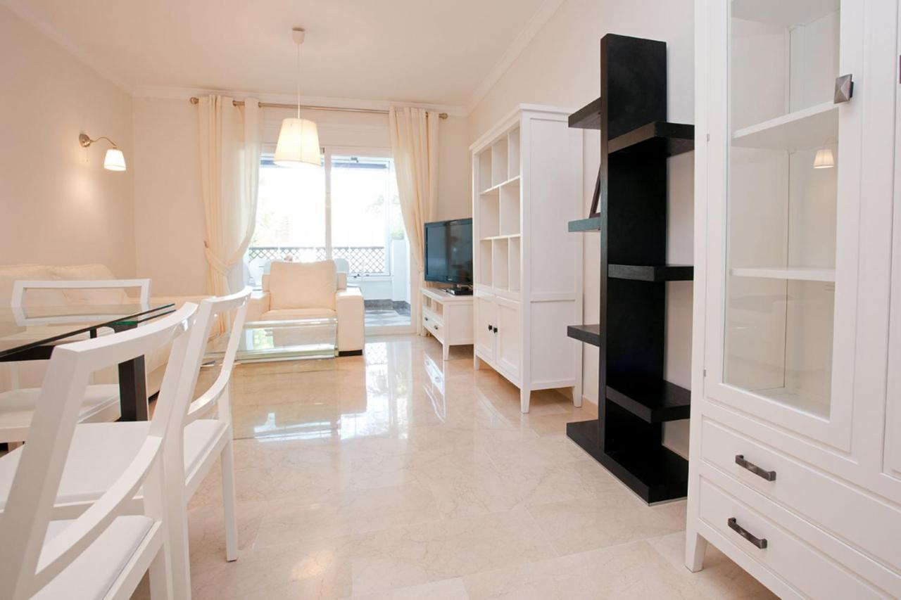 Terrazas de Banus Apartment Marbella Bagian luar foto